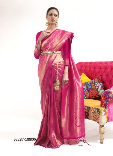 Magenta Woven Handloom Silk Saree For Traditional / Religious Occasions