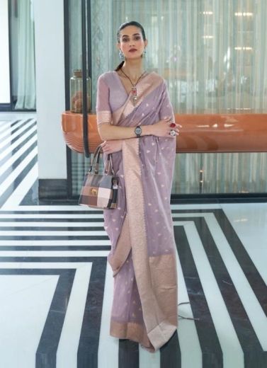 Lilac Silk Weaving Festive-Wear Handloom Saree