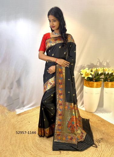 Black Woven Paithani Silk Saree For Traditional / Religious Occasions